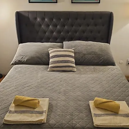Charming, Cozy & Joyful Modern Oasis דירה סראייבו