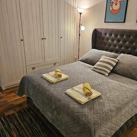Charming, Cozy & Joyful Modern Oasis *
