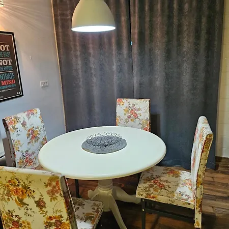 Apartament Charming, Cozy & Joyful Modern Oasis